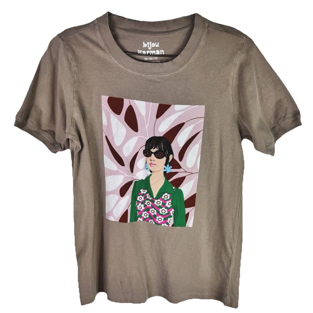 Mad Engine Women's Graphic Tee Shirt Bijou Karmen Short Sleeve XS Flower Power